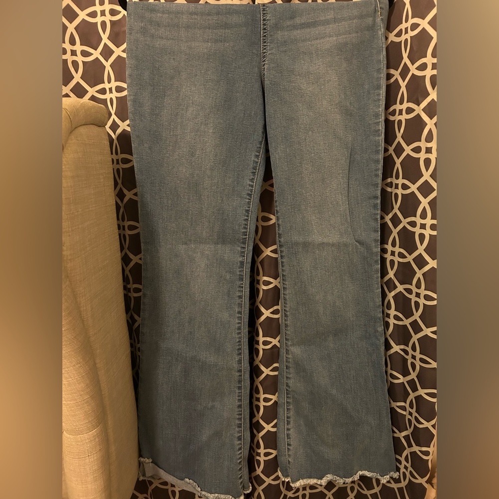 Stretchy high waisted bell bottom jeans